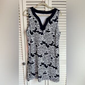 Crown & Ivy Shift Dress, Large